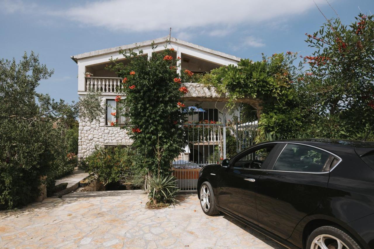 Apartments Marinka Biograd Na Moru Buitenkant foto